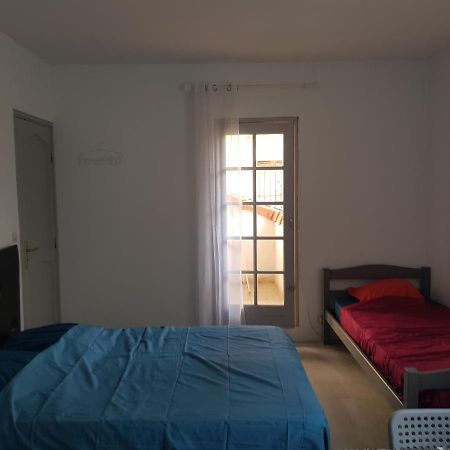 Studio Pour 3 Personnes Au Calme Dans Villa Nizza Exterior foto