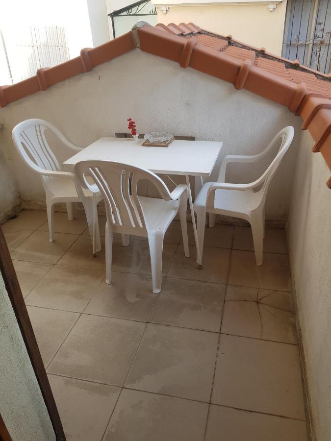 Studio Pour 3 Personnes Au Calme Dans Villa Nizza Exterior foto